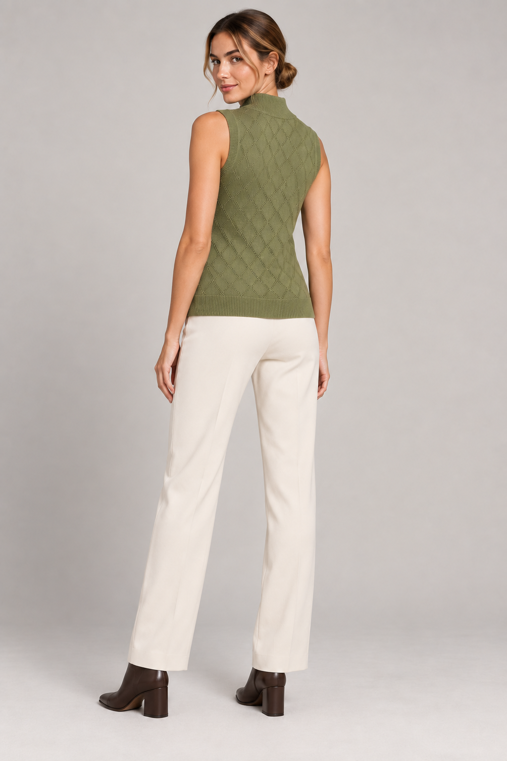 Gilet Smanicato a Collo Alto con Texture Incrociata