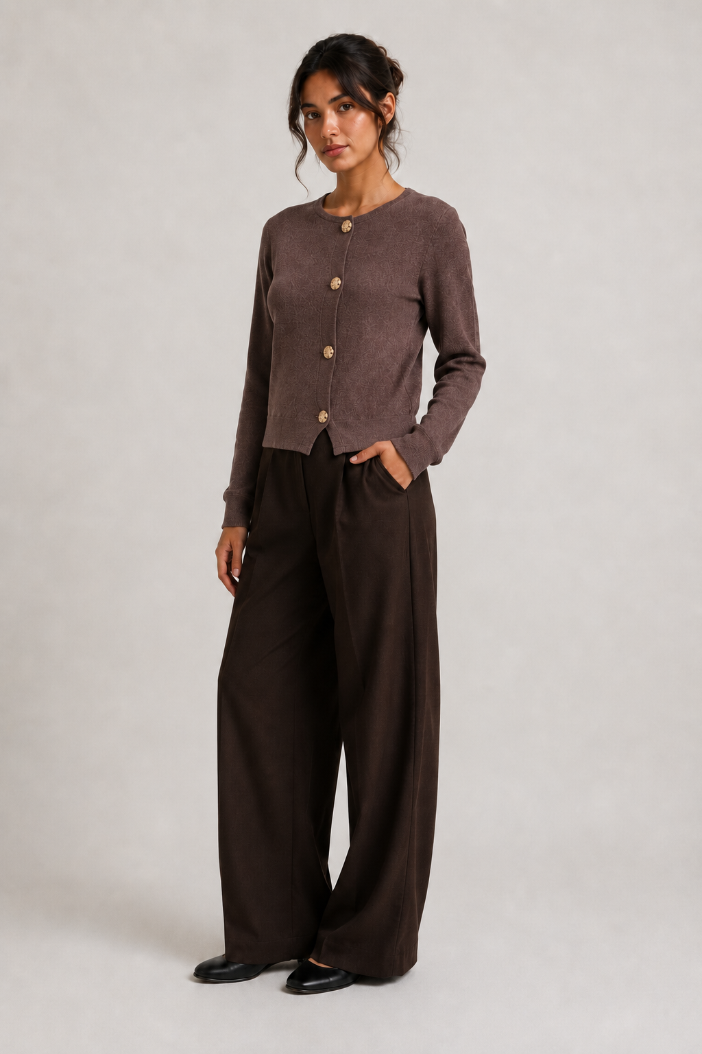 Cardigan in Maglia Morbida · Marrone Caldo con Bottoni Dorati