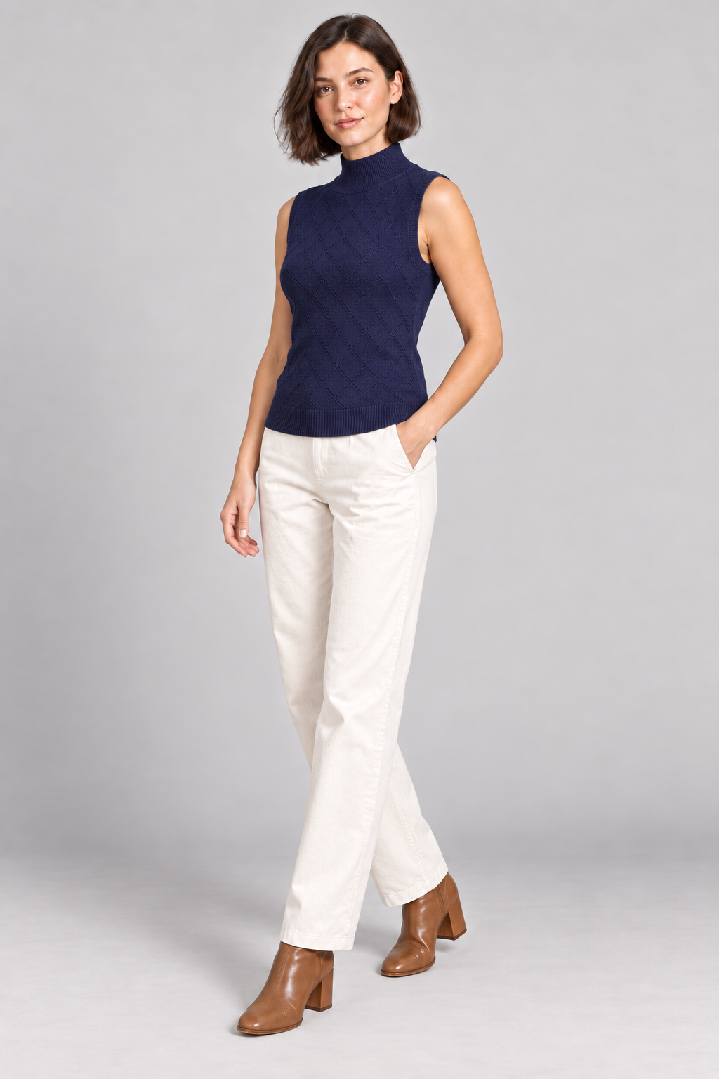 Top Smanicato a Collo Alto con Texture Incrociata