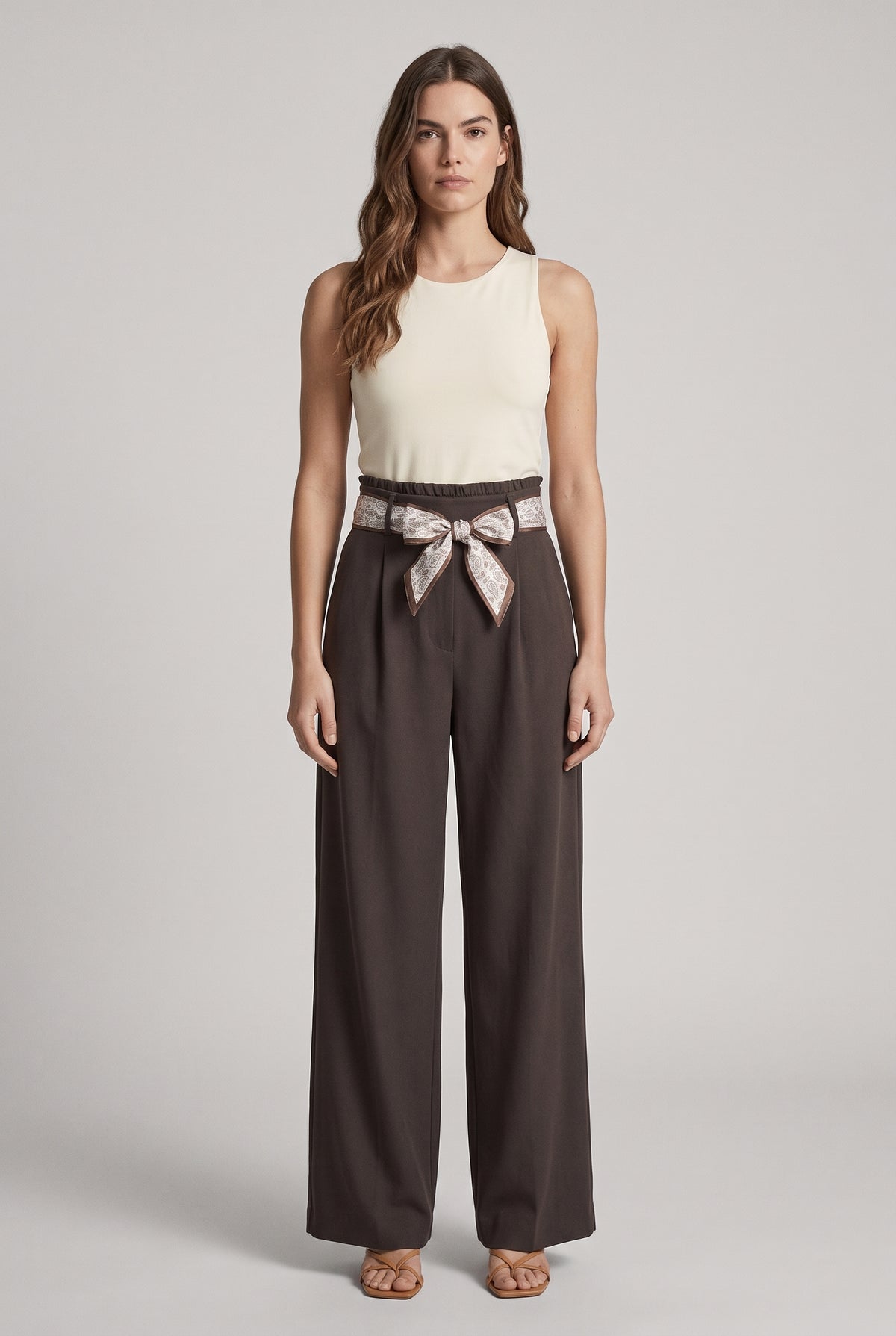 Pantaloni Sartoriali · Marrone Scuro con Cintura Paisley