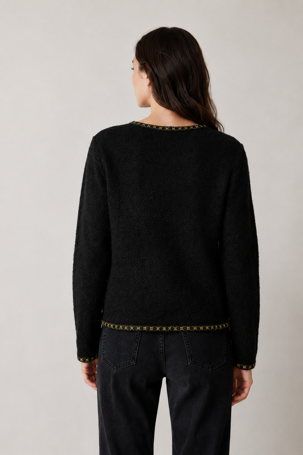 Cardigan in Maglia Arricciata · Nero con Profili Dorati